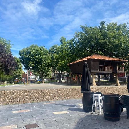 Piso Aviles Centro Parque Ferrera Eksteriør bilde