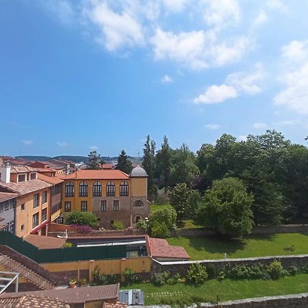 Piso Aviles Centro Parque Ferrera Eksteriør bilde