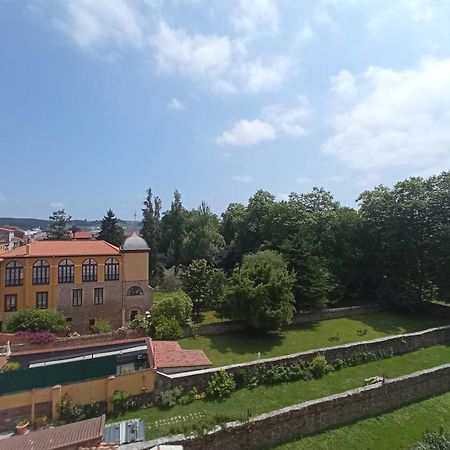 Piso Aviles Centro Parque Ferrera Eksteriør bilde